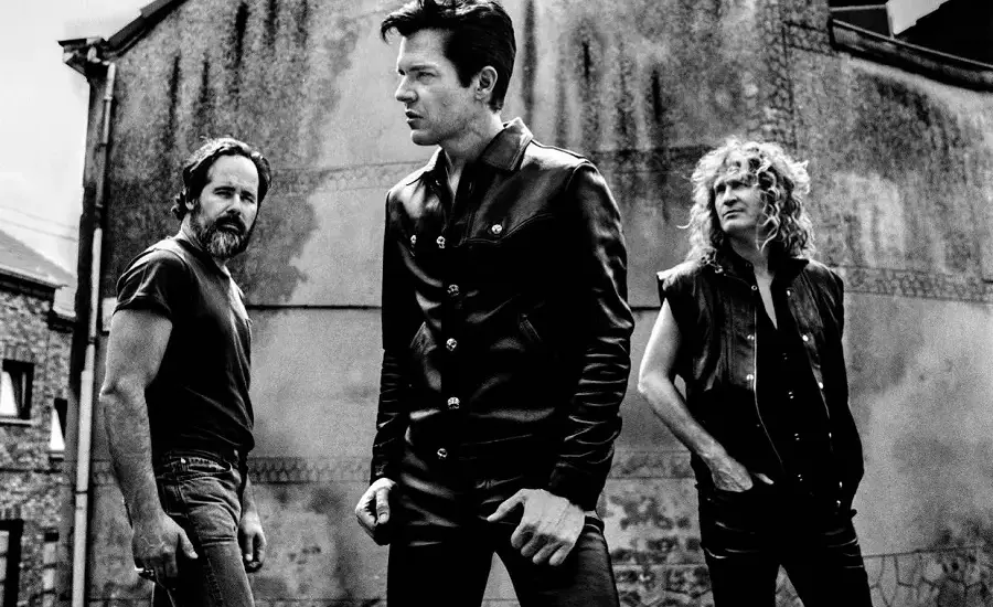 The Killers estrenan 'Your Side of Town'