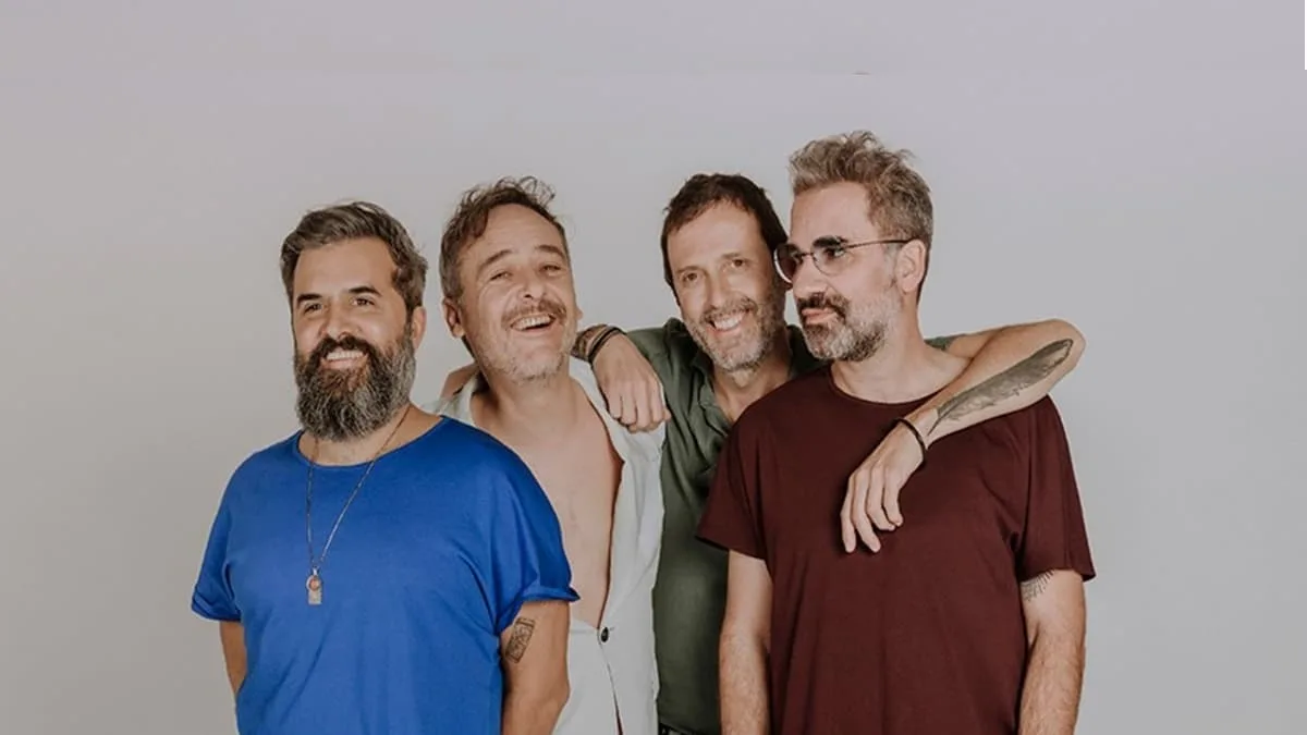 Love of lesbian foto de promo