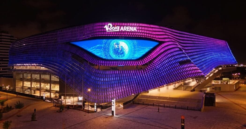 Roig Arena Iluminado