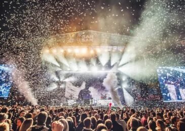 Sansan Festival escenario y confeti