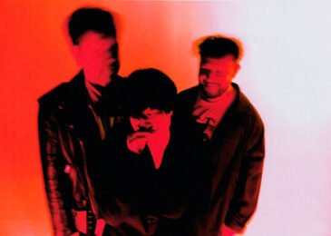 Triángulo de Amor Bizarro Lanza “Sacrificio”