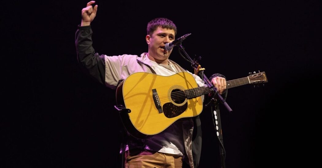 Aaron Rowe defiende a Ed Sheeran tras la salida de Macklemore de la gira