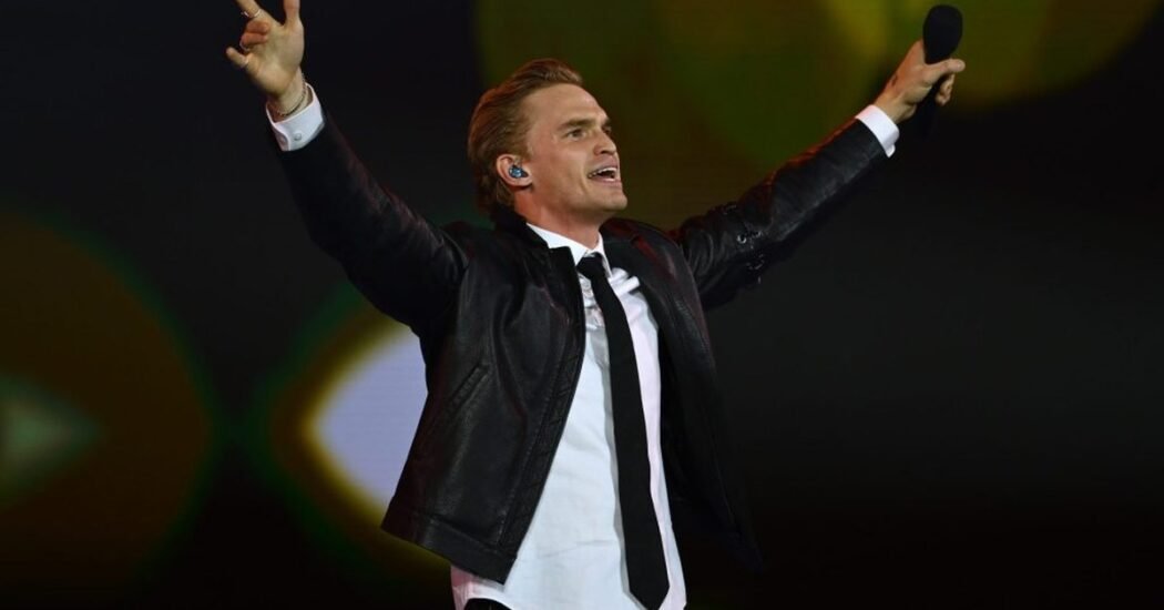Cody Simpson cantará el himno australiano antes del primer partido NFL en Australia