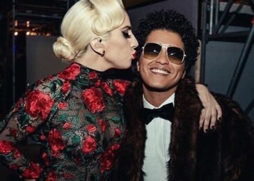 ‘Die With A Smile’ supera los 4.000 millones de streams en Spotify