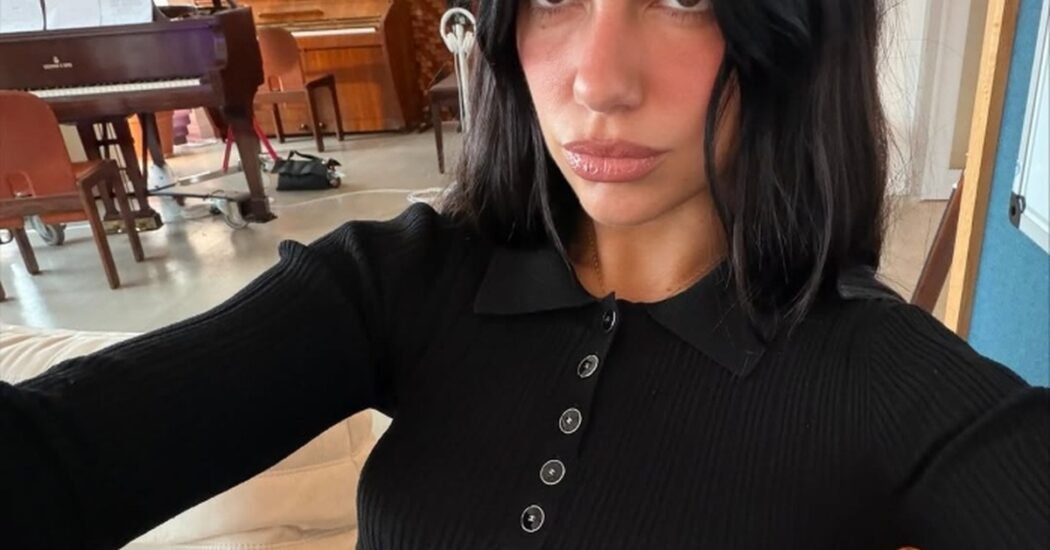 Dua Lipa graba su cuarto disco y 'Training Season' vuelve a las listas