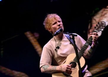 Ed Sheeran defiende su postura sobre Gaza y vuelve a culpar a los recintos por echar a Macklemore