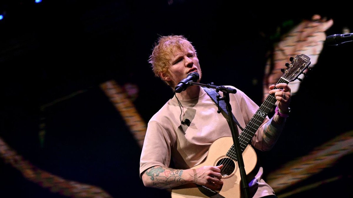 Ed Sheeran defiende su postura sobre Gaza y vuelve a culpar a los recintos por echar a Macklemore