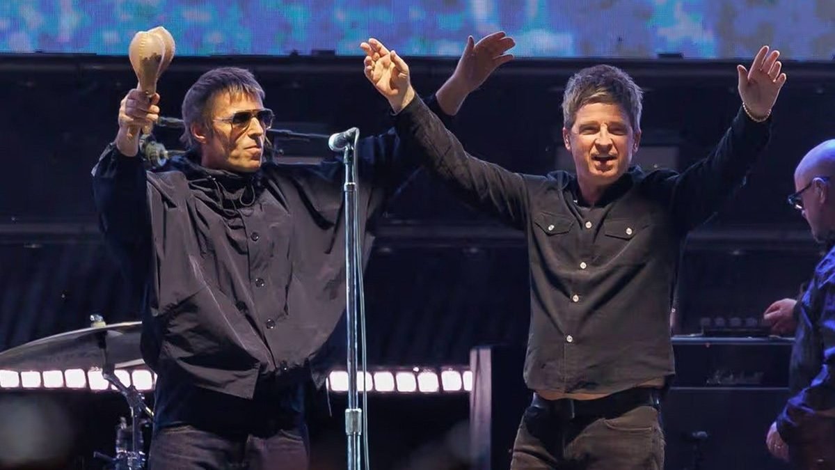 Noel y Liam Gallagher juntos en el estreno de su documental; The Sun sitúa a Oasis en el Estadi Olímpic en 2027
