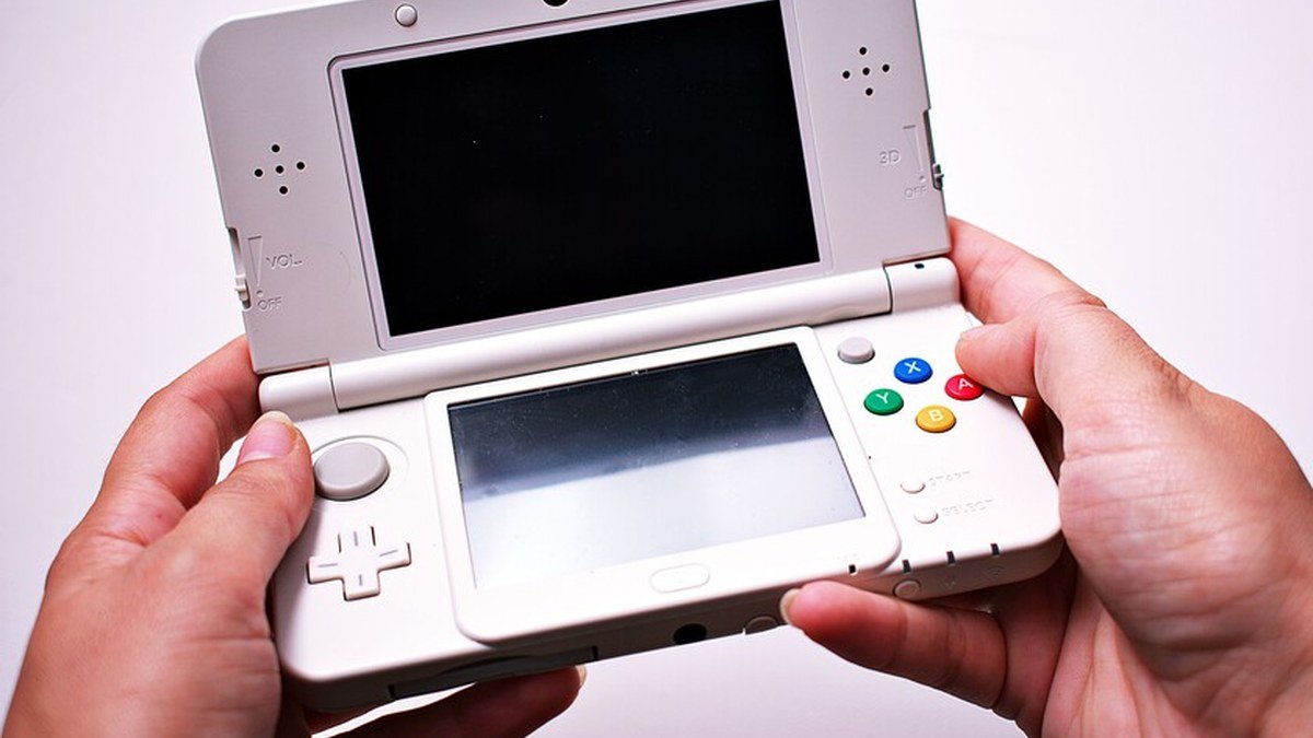 Alerta por baterías hinchadas en consolas portátiles: riesgo en 3DS, PSP y PS Vita