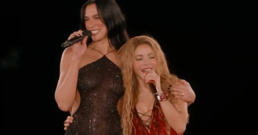 Dua Lipa sorprende a Shakira en el concierto de Madrid