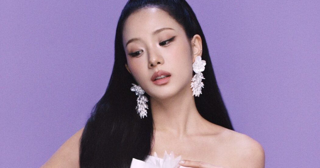 Jisoo anuncia el single digital «ADDICTED» y estrena los primeros teasers