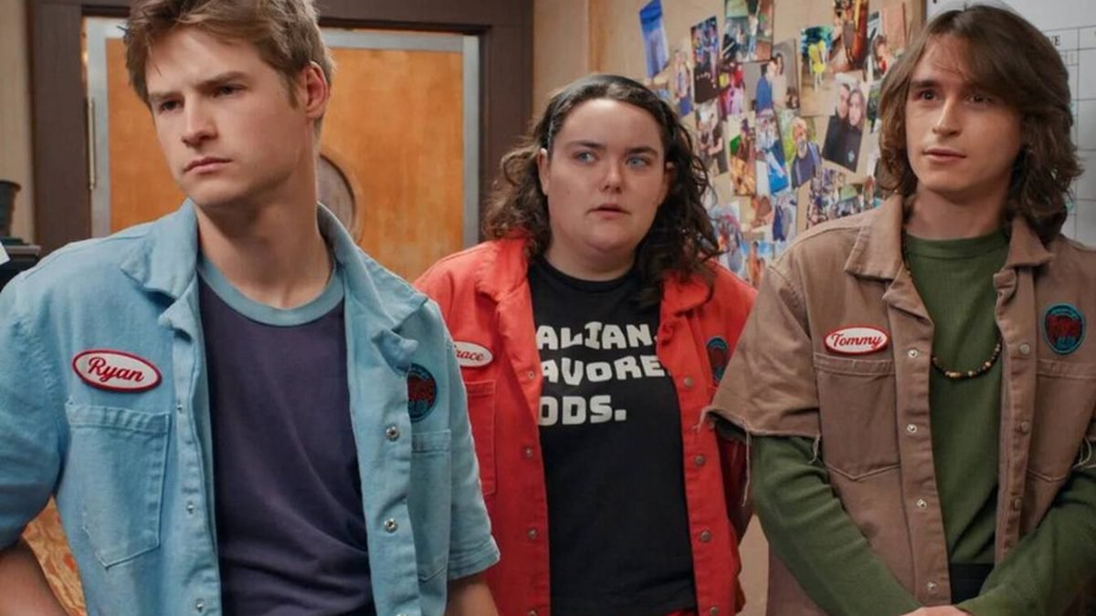 Netflix estrena 'Salario mínimo', comedia en una pizzería con capítulos de 12 a 20 minutos