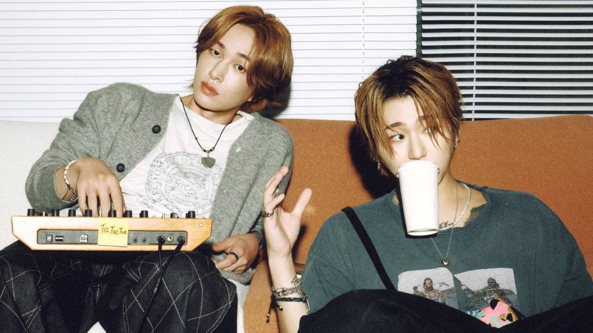 Onew y Zico logran su primer trofeo en Music Core con 'Tic Tac Toe'